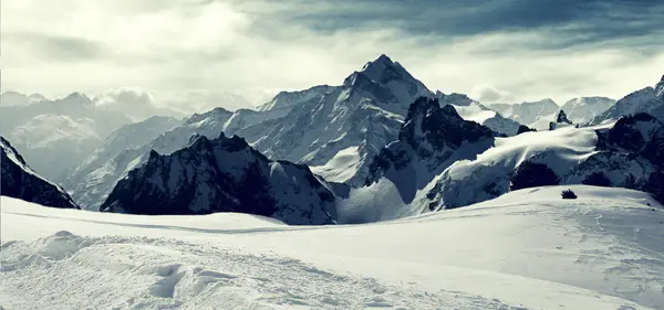 【PNG素材网-png.mixinnet.cn】冰山（1920x900）