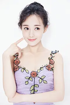 【PNG素材网-png.mixinnet.cn】李一桐